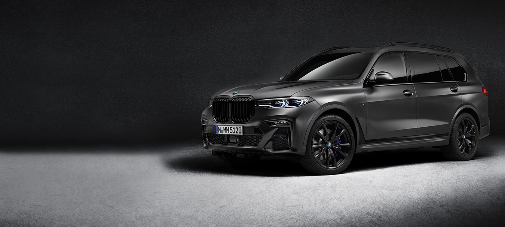 BMW X7 Dark Shadow Edition